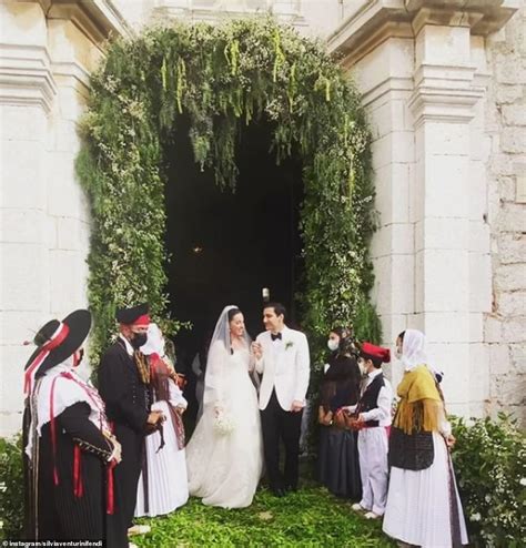 Fendi heiress married handsome beau in black tie .